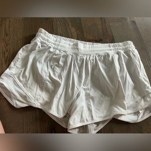 lululemon white hotty hot shorts, size 14 tall